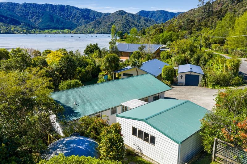 1693 Queen Charlotte Drive, Linkwater, Marlborough