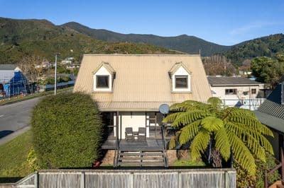 4A Beach Road, Waikawa, Marlborough, Marlborough | Tall Poppy 