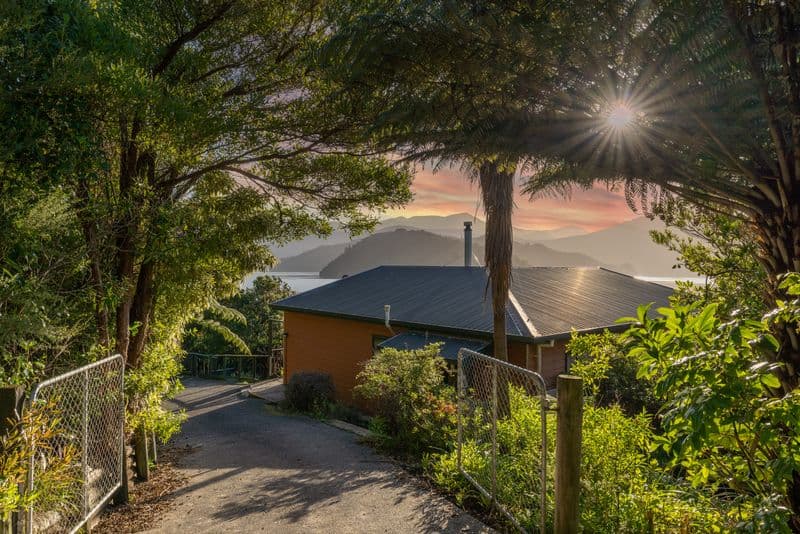 42 Lawrence Road, Portage, Marlborough