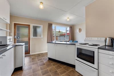 4 Burfield Place, Awapuni, Palmerston North City, Manawatu | Tall Poppy 