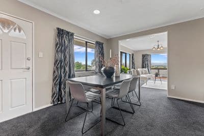 2 Puketiro Drive, Feilding, Manawatu, Manawatu | Tall Poppy 