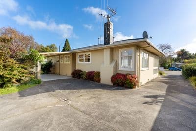 12 York Place, Awapuni, Palmerston North City, Manawatu | Tall Poppy 