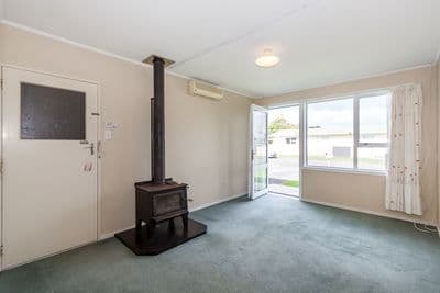 1 Leslie Avenue, Cloverlea, Palmerston North City, Manawatu | Tall Poppy 