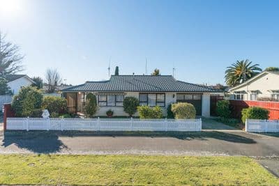 11b Stewart Crescent, Hokowhitu, Palmerston North City, Manawatu | Tall Poppy 