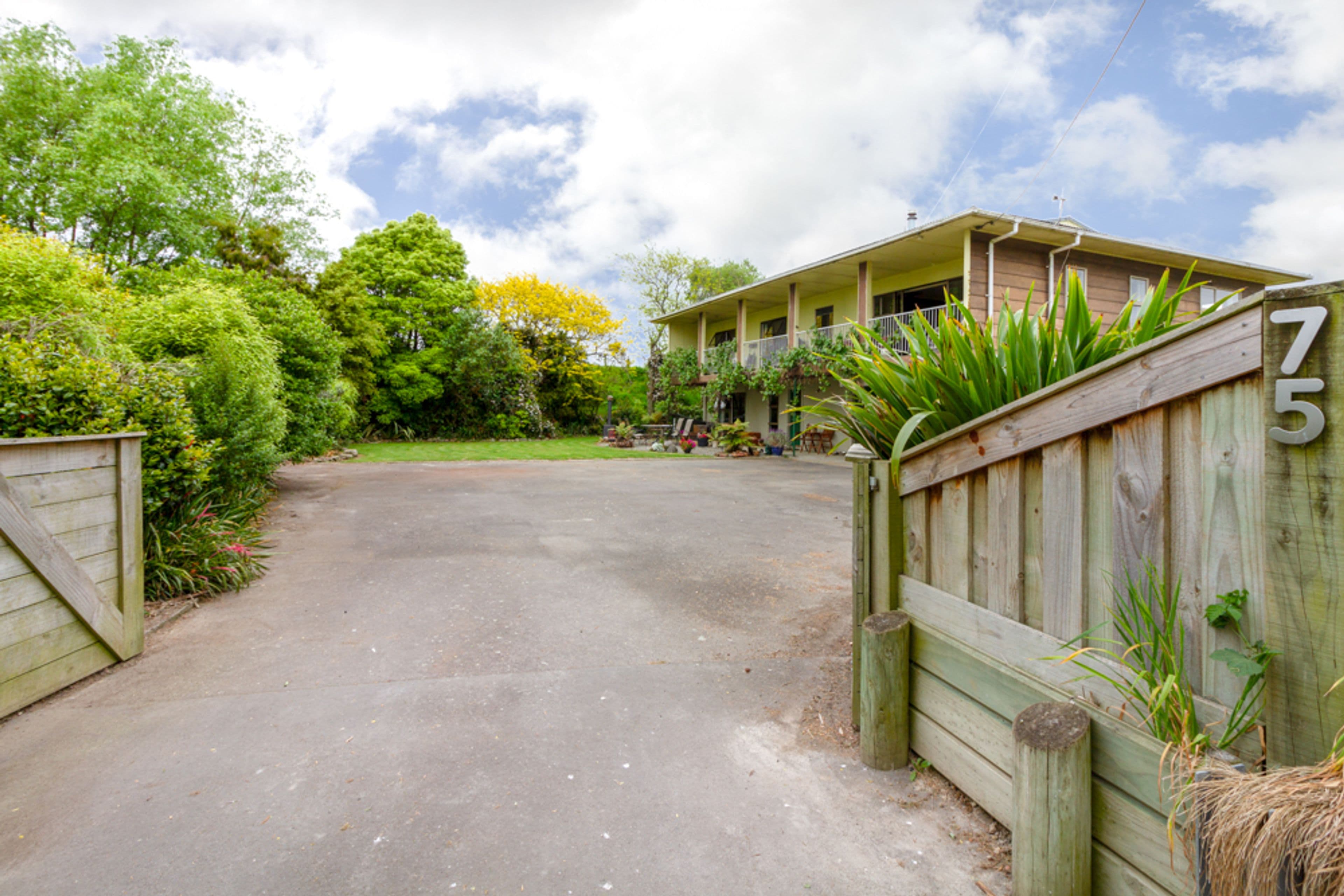 75 Riverbank Road, Tiakitahuna, Manawatu, Manawatu | Tall Poppy 