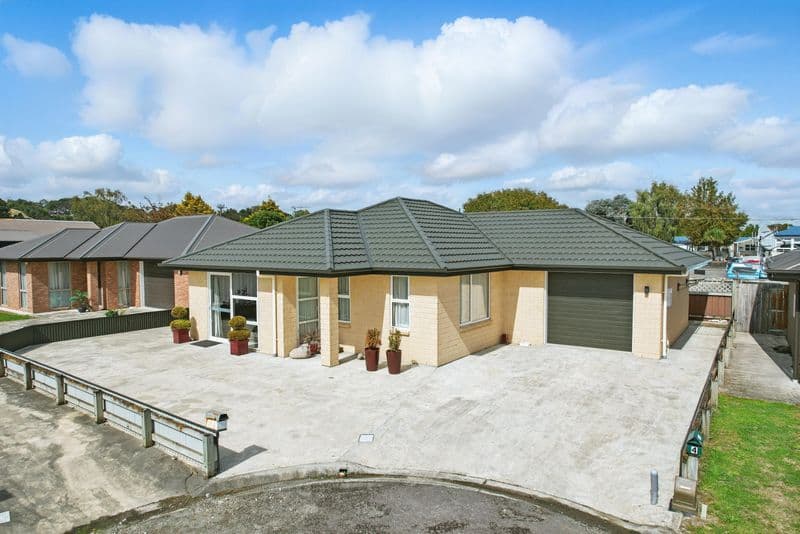 6 Brigidine Place, Pahiatua, Tararua