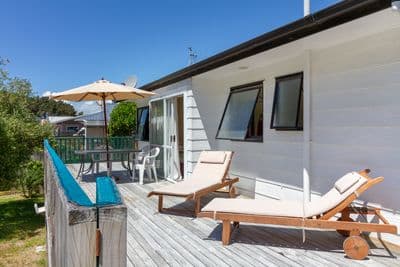 9 Cousins Avenue East, Foxton Beach, Horowhenua, Manawatu | Tall Poppy 