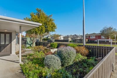 54 Russell Street, Palmerston North, Palmerston North City, Manawatu | Tall Poppy 