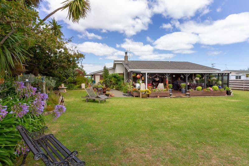 1 Dewe Terrace, Foxton Beach, Horowhenua, Manawatu | Tall Poppy 