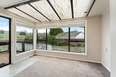 8 Tudor Road, Pahiatua, Tararua, Manawatu | Tall Poppy 