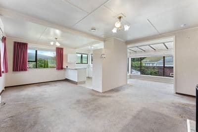 8 Tudor Road, Pahiatua, Tararua, Manawatu | Tall Poppy 