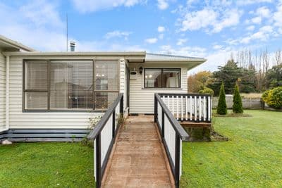 8 Tudor Road, Pahiatua, Tararua, Manawatu | Tall Poppy 