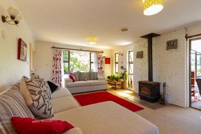 76 Watershed Road - Hiwinui, Ashhurst, Palmerston North City, Manawatu | Tall Poppy 