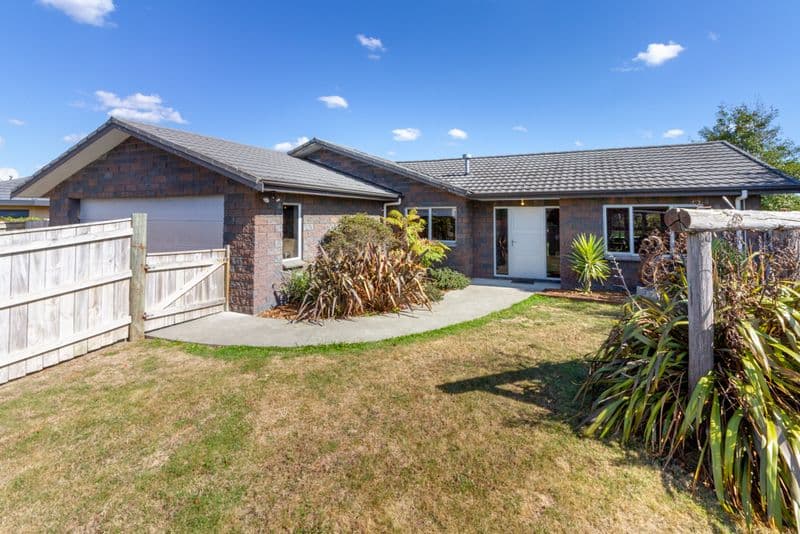 174 Schnell Drive, Kelvin Grove, Palmerston North City, Manawatu | Tall Poppy 