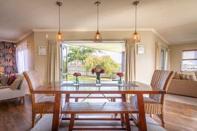 174 Schnell Drive, Kelvin Grove, Palmerston North City, Manawatu | Tall Poppy 