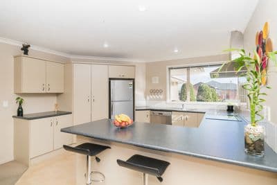 27 Branigan Parade, Kelvin Grove, Palmerston North City, Manawatu | Tall Poppy 