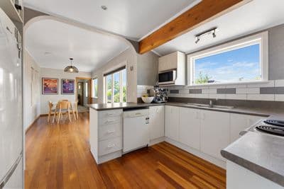 8 Essex Place, Milson, Palmerston North City, Manawatu | Tall Poppy 