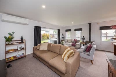 40 Dahlstrom Grove, Kelvin Grove, Palmerston North City, Manawatu | Tall Poppy 