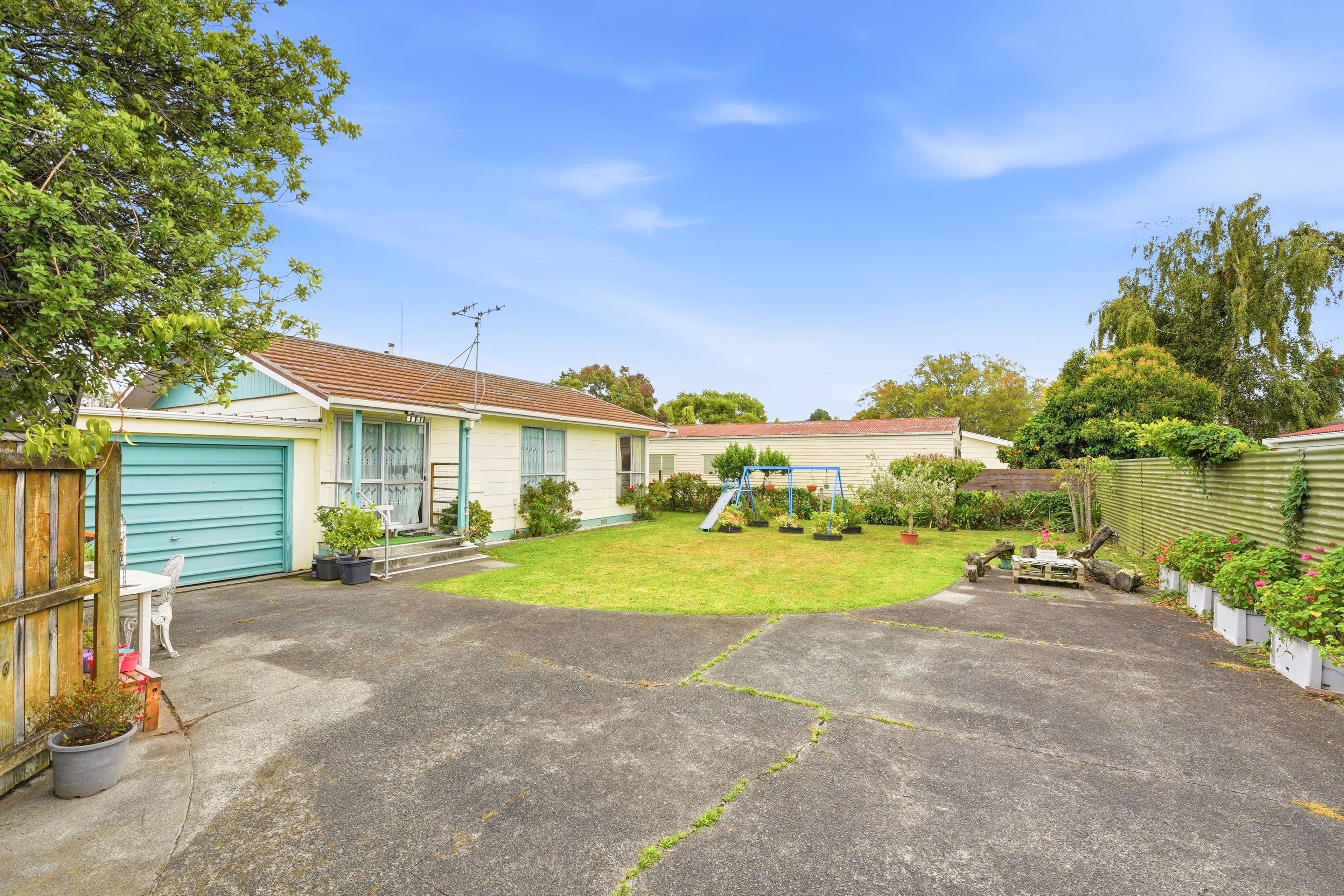 8 Cascade Crescent, Westbrook, Palmerston North City, Manawatu | Tall Poppy 