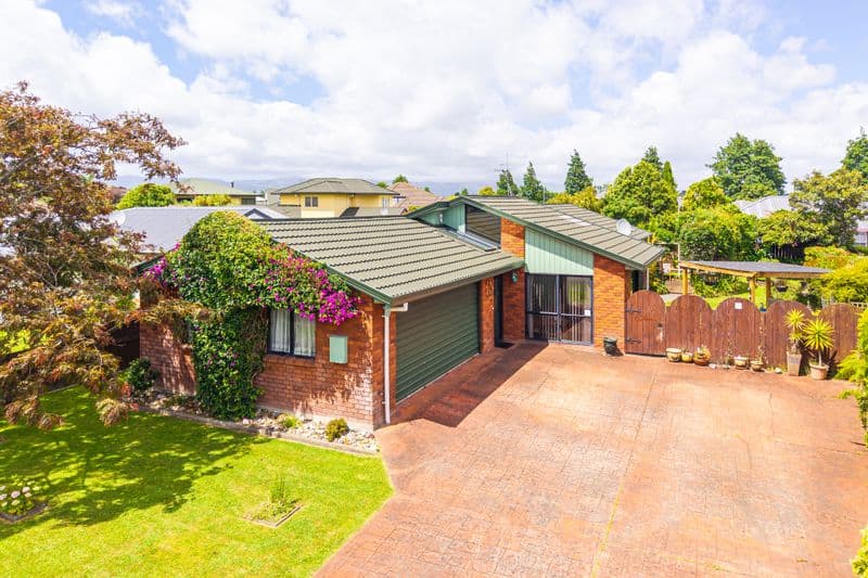 61 Clarke Avenue, Highbury, Palmerston North City