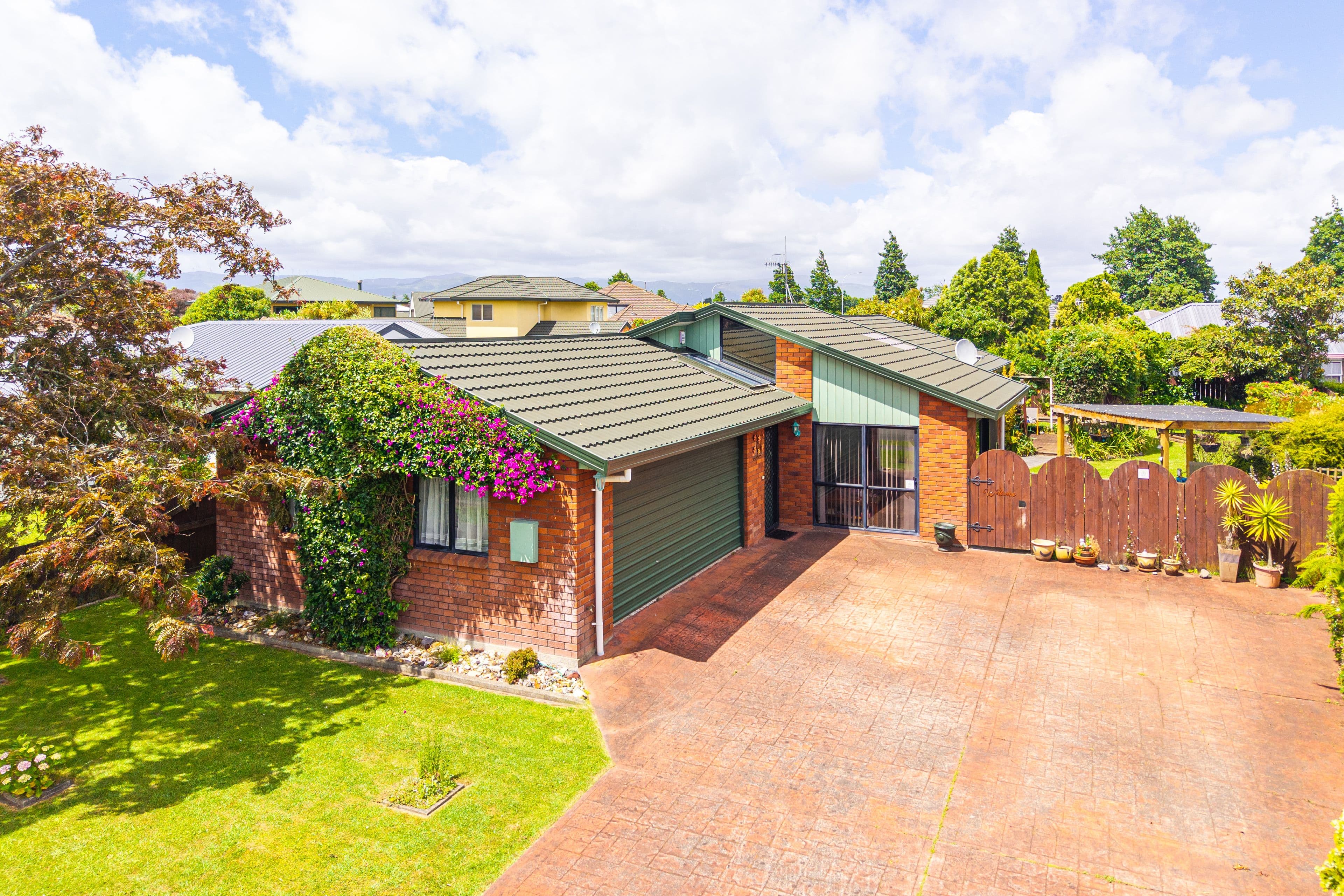 61 Clarke Avenue, Highbury, Palmerston North City, Manawatu | Tall Poppy 