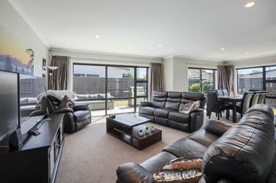 59 Rosalie Terrace, Kelvin Grove, Palmerston North City, Manawatu | Tall Poppy 