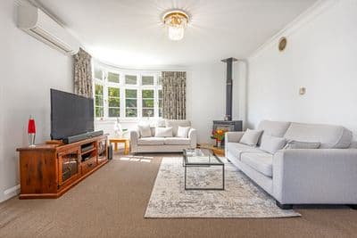 10 Main Street, Pahiatua, Tararua, Manawatu | Tall Poppy 