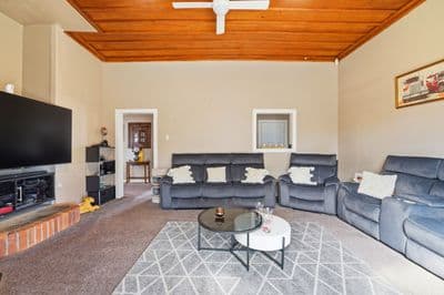 9 Cambridge Street, Pahiatua, Tararua, Manawatu | Tall Poppy 