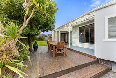 11 Montrose Place, Takaro, Palmerston North City, Manawatu | Tall Poppy 