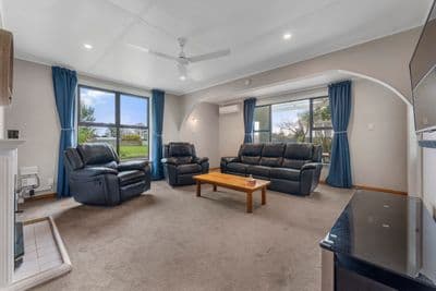 11 Montrose Place, Takaro, Palmerston North City, Manawatu | Tall Poppy 