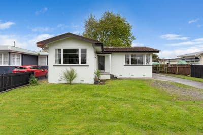 19 Botanical Road, Takaro, Palmerston North City, Manawatu | Tall Poppy 