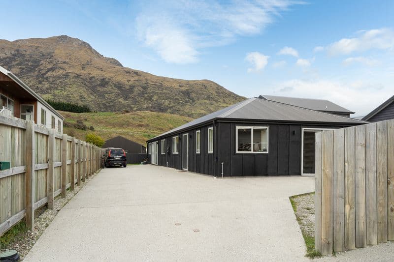 24 Silver Street, Lower Shotover, Queenstown, Otago | Tall Poppy 