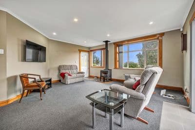 12 Falstaff Street, Stratford, Stratford, Taranaki | Tall Poppy 