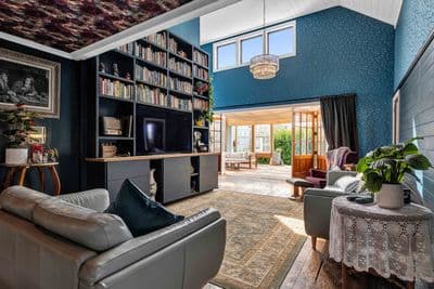 105 High Street, Eltham, South Taranaki, Taranaki | Tall Poppy 