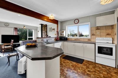59 Warwick Road, Stratford, Stratford, Taranaki | Tall Poppy 