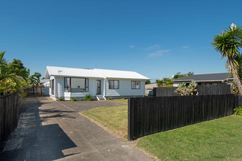 228 Gravatt Road, Papamoa Beach, Tauranga