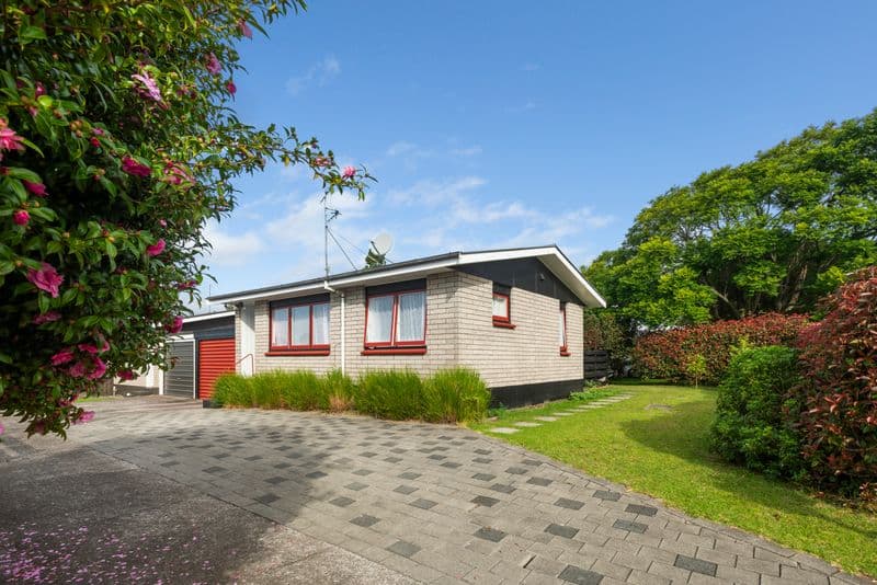 7 Lorna Place, Brookfield, Tauranga