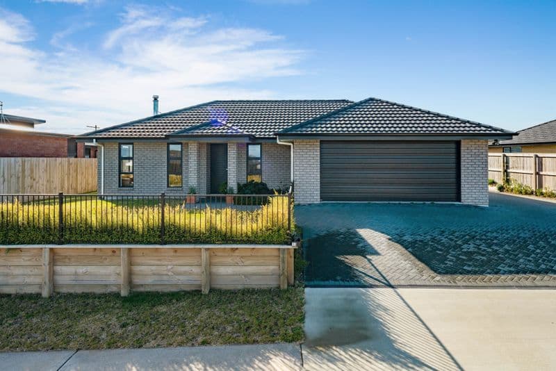 13 Wai Terrace, Wharewaka, Taupo, Waikato | Tall Poppy 