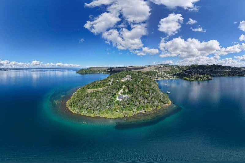 32 Parawera Drive, Acacia Bay, Taupo