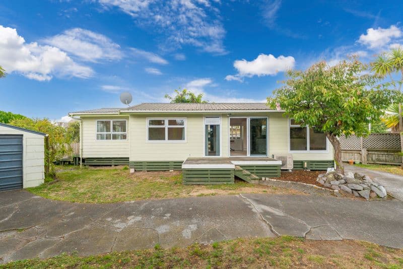 16 Te Hatepe Avenue, Taupo, Taupo