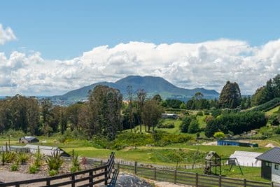 4 Vickers Way, Acacia Bay, Taupo, Waikato | Tall Poppy 
