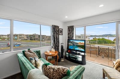 8/208A Lake Terrace, Hilltop, Taupo, Waikato | Tall Poppy 