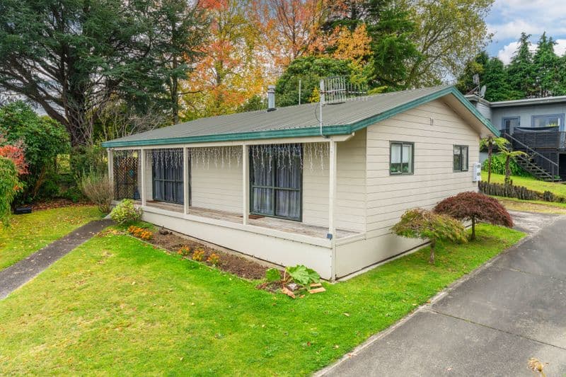 1/10 Sunset Street, Hilltop, Taupo