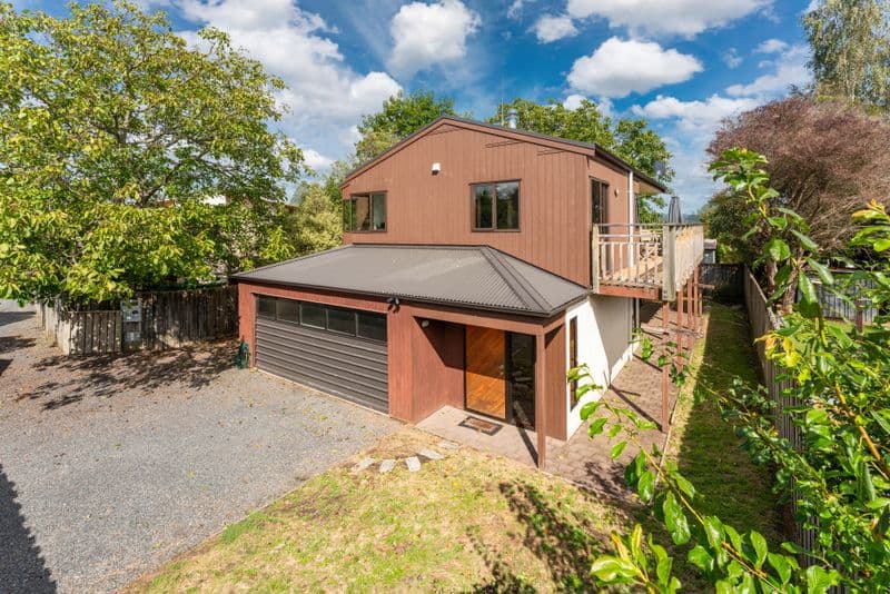 2/11 Kereru Street, Two Mile Bay, Taupo