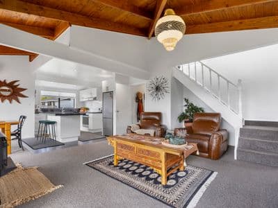 32 House Avenue, Taumarunui, Ruapehu, Wanganui | Tall Poppy 