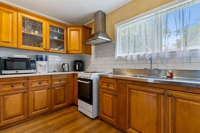 12 Falkner Park, Taumarunui, Ruapehu, Wanganui | Tall Poppy 
