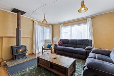 12 Falkner Park, Taumarunui, Ruapehu, Wanganui | Tall Poppy 