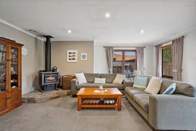 24 Hewson Crescent, Lake Hawea, Wanaka, Otago | Tall Poppy 
