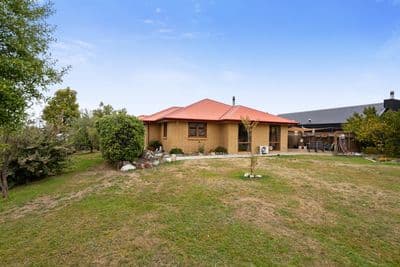 24 Hewson Crescent, Lake Hawea, Wanaka, Otago | Tall Poppy 