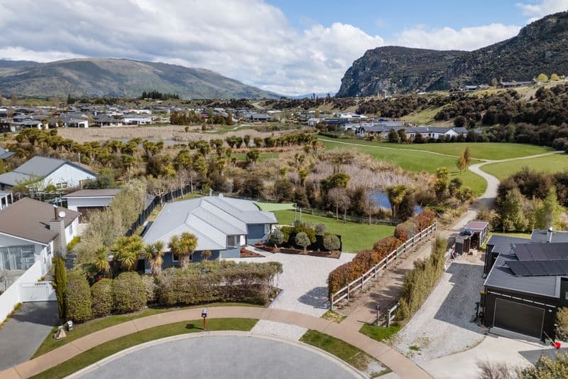 17 Hunt Place, Albert Town, Wanaka